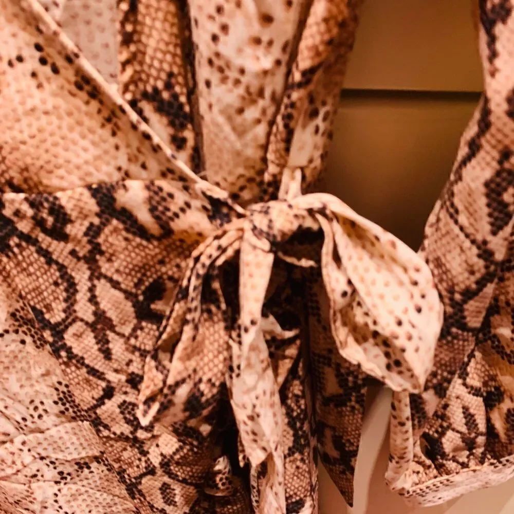 Nasty Gal Python print wrap dress - Picture 4 of 6